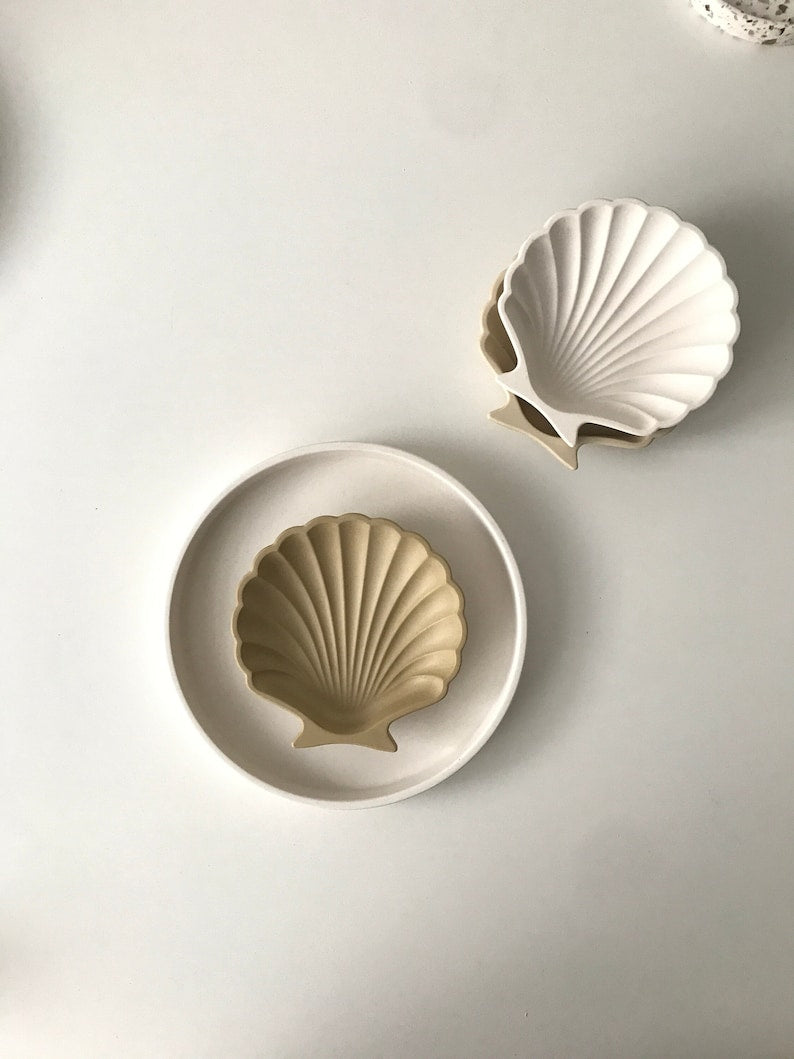 Shell tray, jewelry tray, soap dish