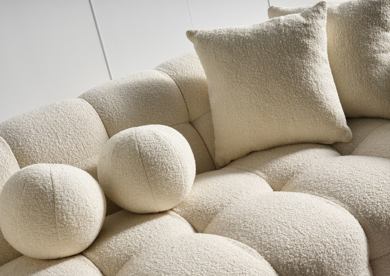 What is the Bubble Sofa? Exploring the Cloud-Like Seating Trend